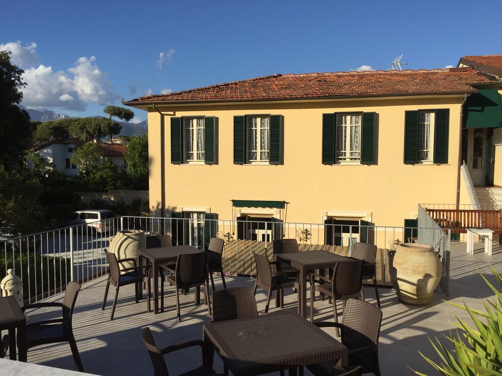 Hotel Verdesolemare Marina di Pietrasanta Exterior photo