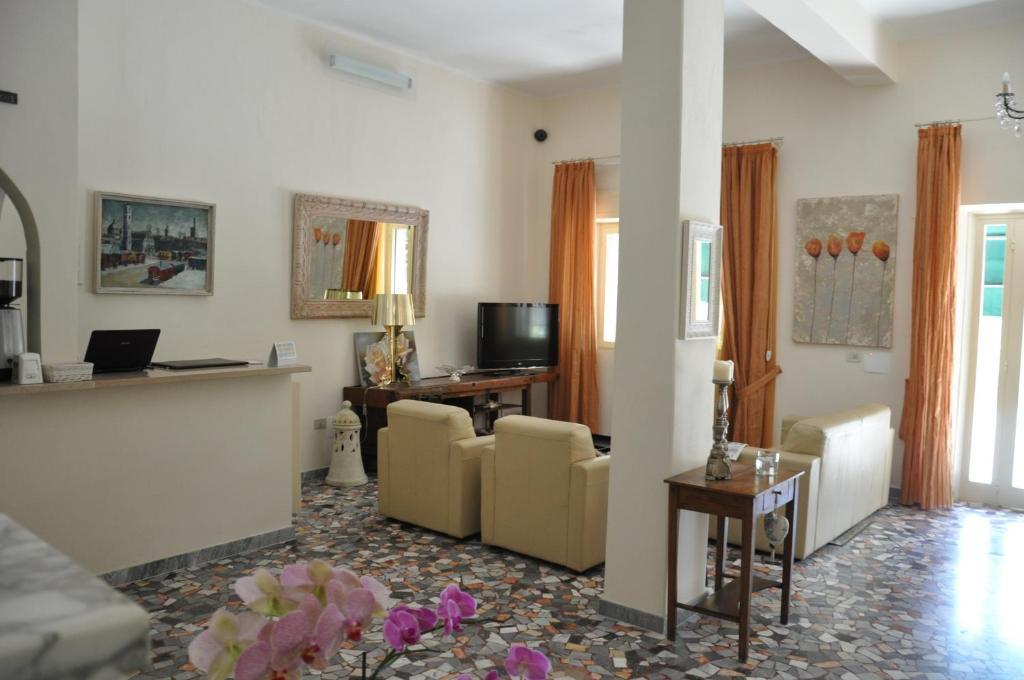 Hotel Verdesolemare Marina di Pietrasanta Exterior photo