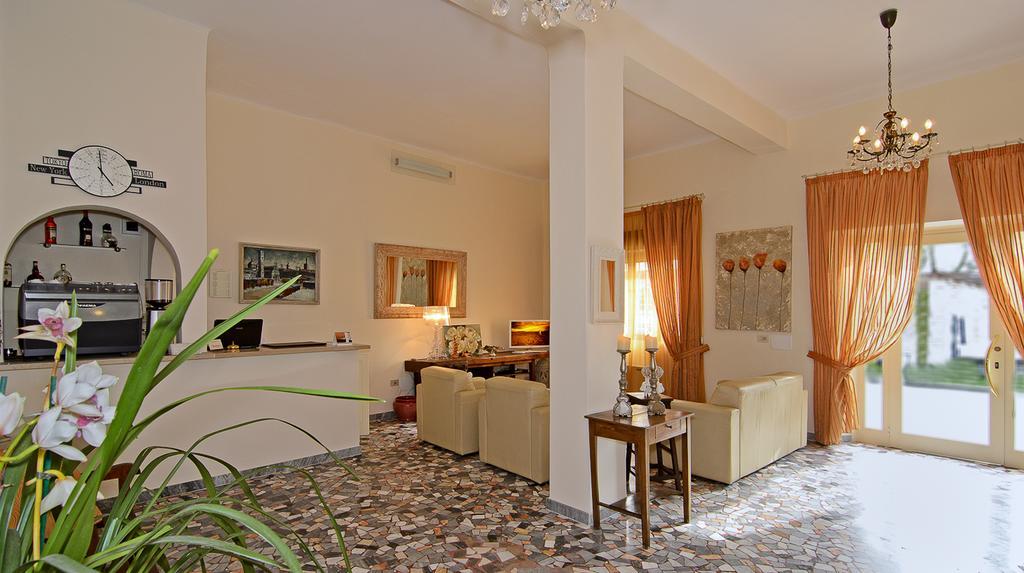 Hotel Verdesolemare Marina di Pietrasanta Exterior photo